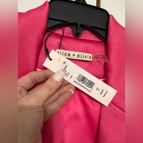 ALICE + OLIVIA Shan Cropped Satin Blazer - Picture 5 of 9